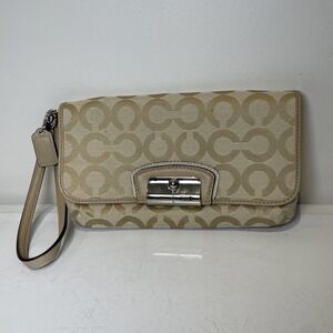 Coach Classic C Logo Kristin Op Art Beige Wristlet Clutch Wallet